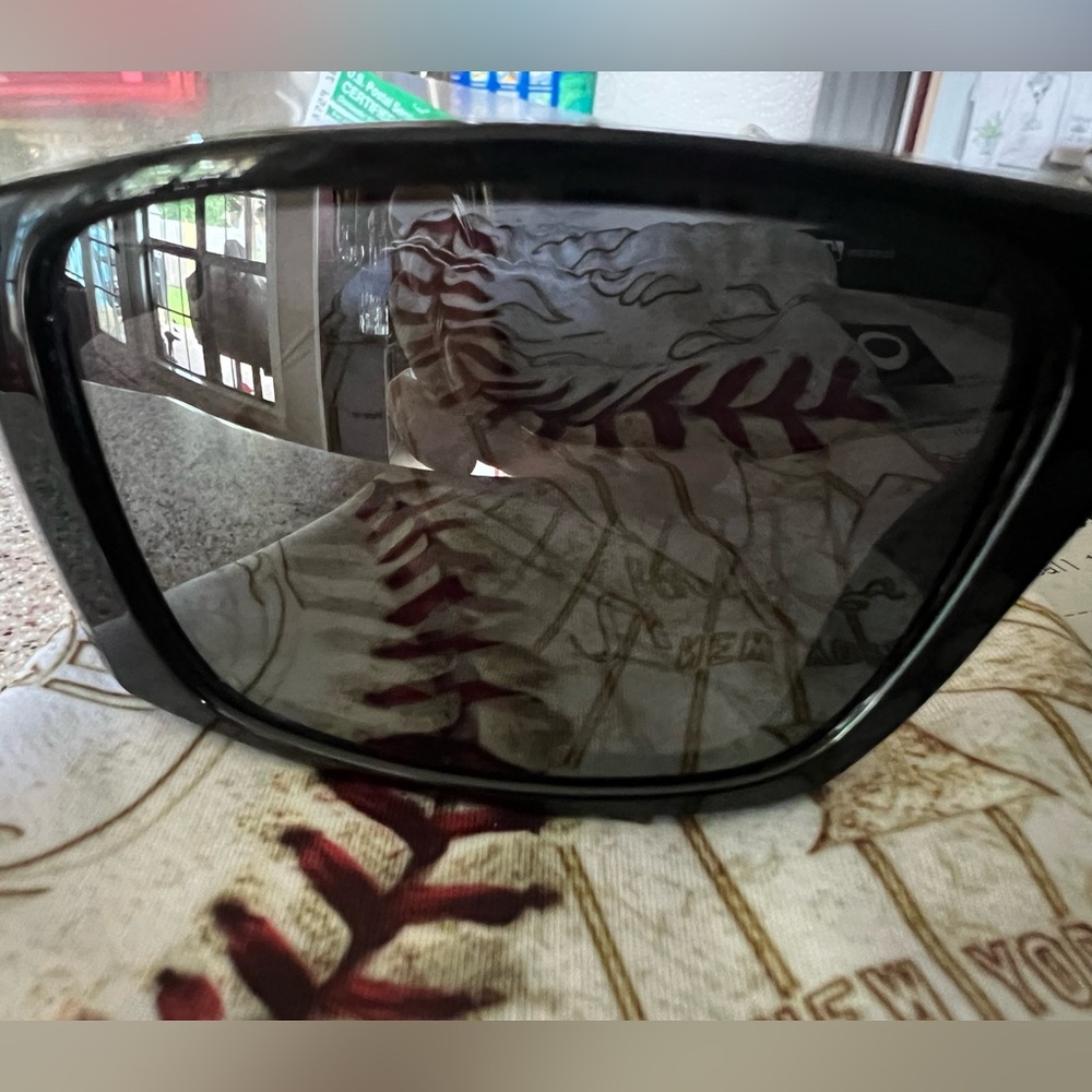 Oakley Fuel Cell Men's MLB Yankees Sunglasses - EUC! - Picture 12 of 12